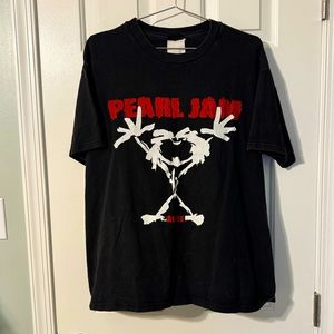 Vintage Pearl Jam Concert Shirt